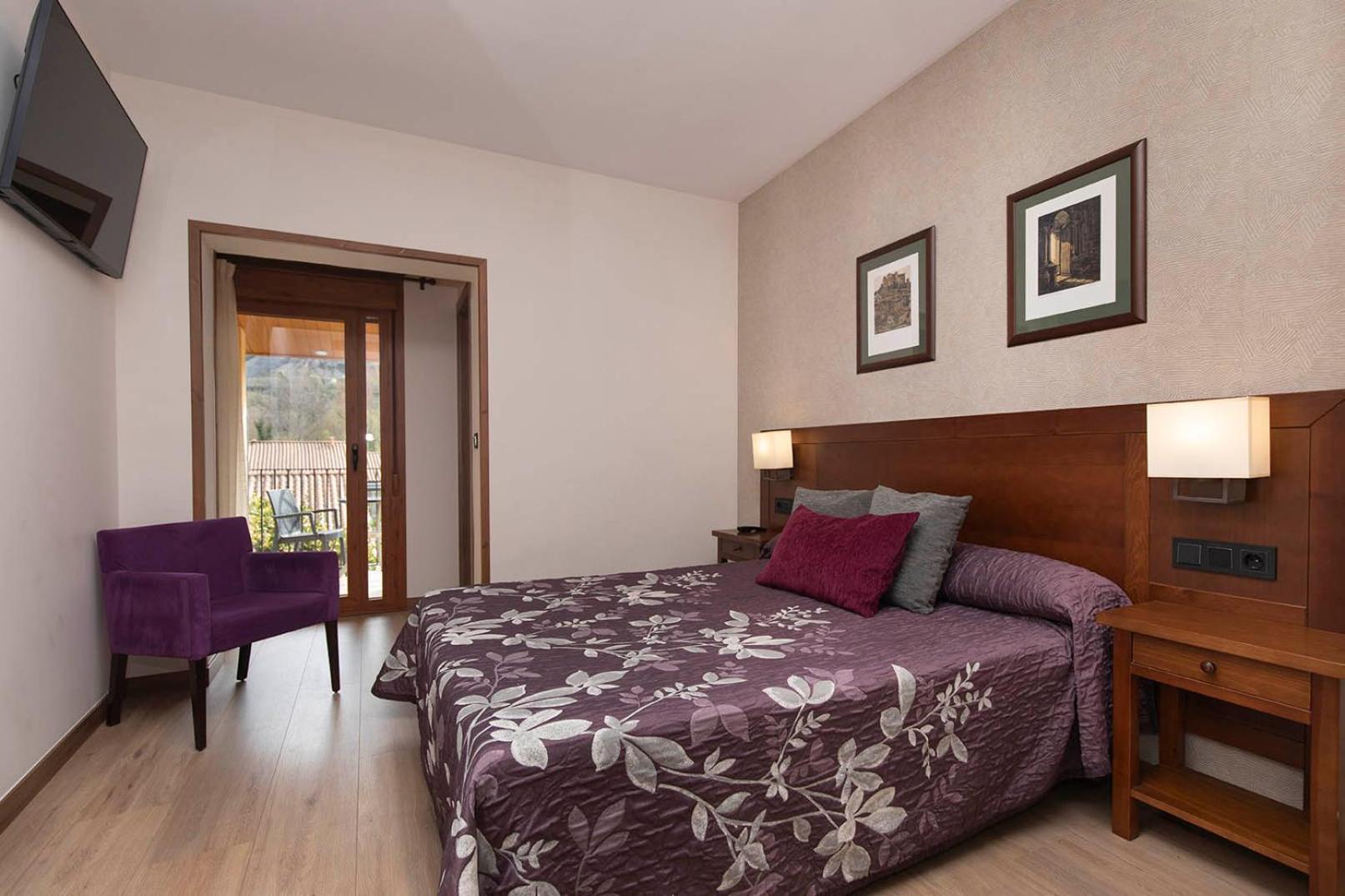Hotel Cinca Escalona Eksteriør bilde